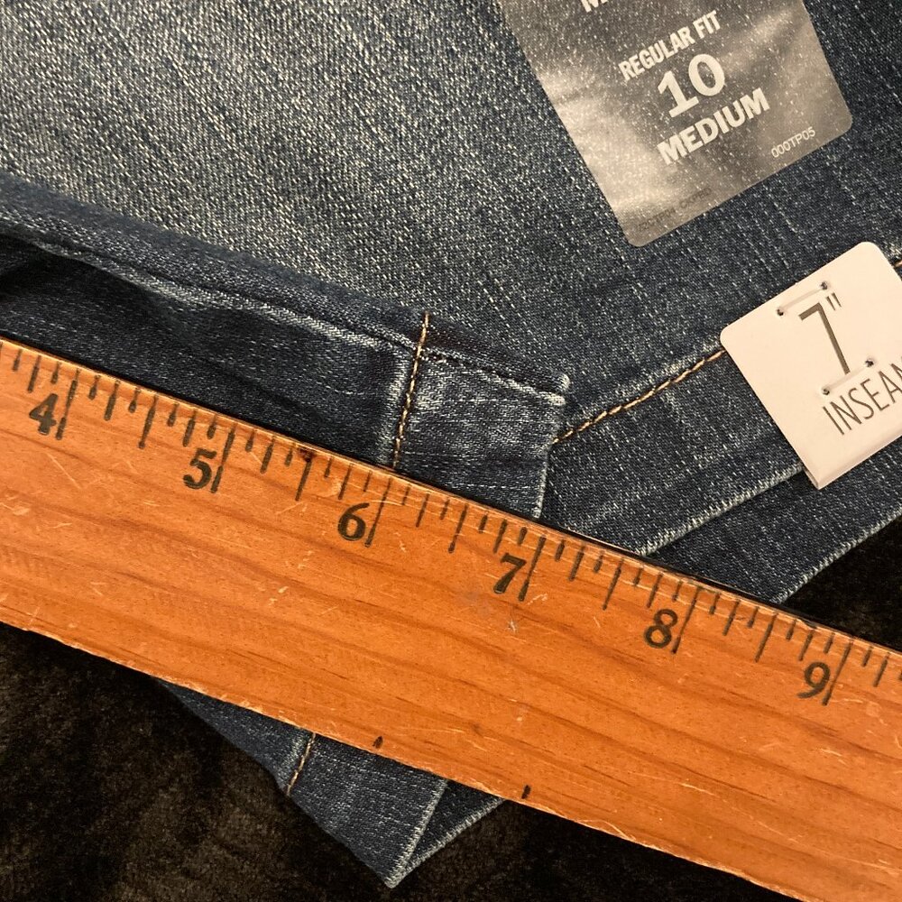 Lee Women's Regular Fit Chino Walkshorts: EXPEDITION: 10:M 7'' Inseam NWT Shorts - Picture 11 of 11